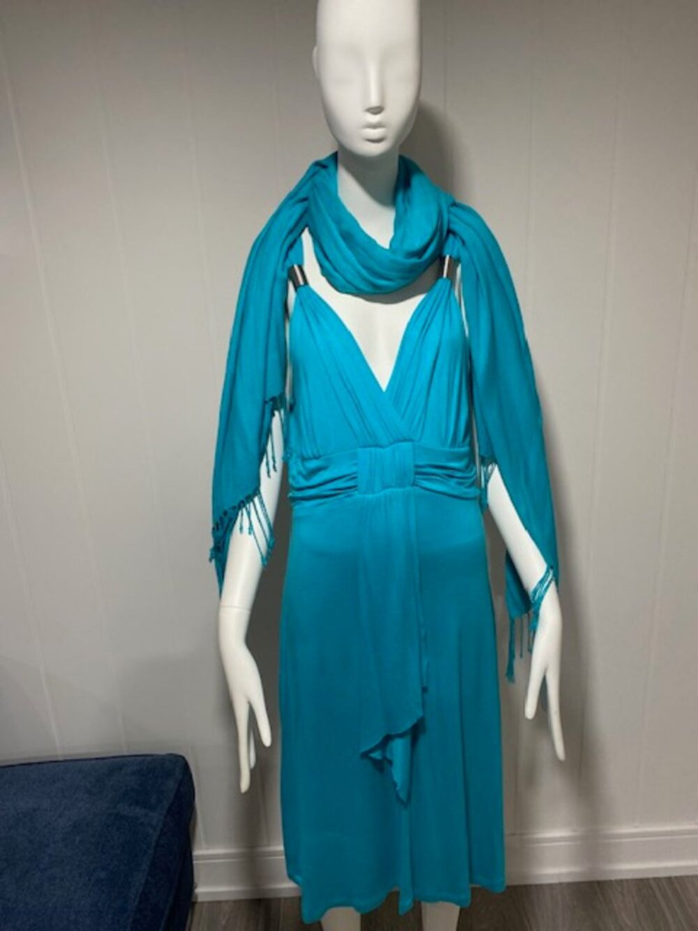 Bianca Nygard Turquoise V-Neck Empire Waist Dress with Matching Pashmina Size 10